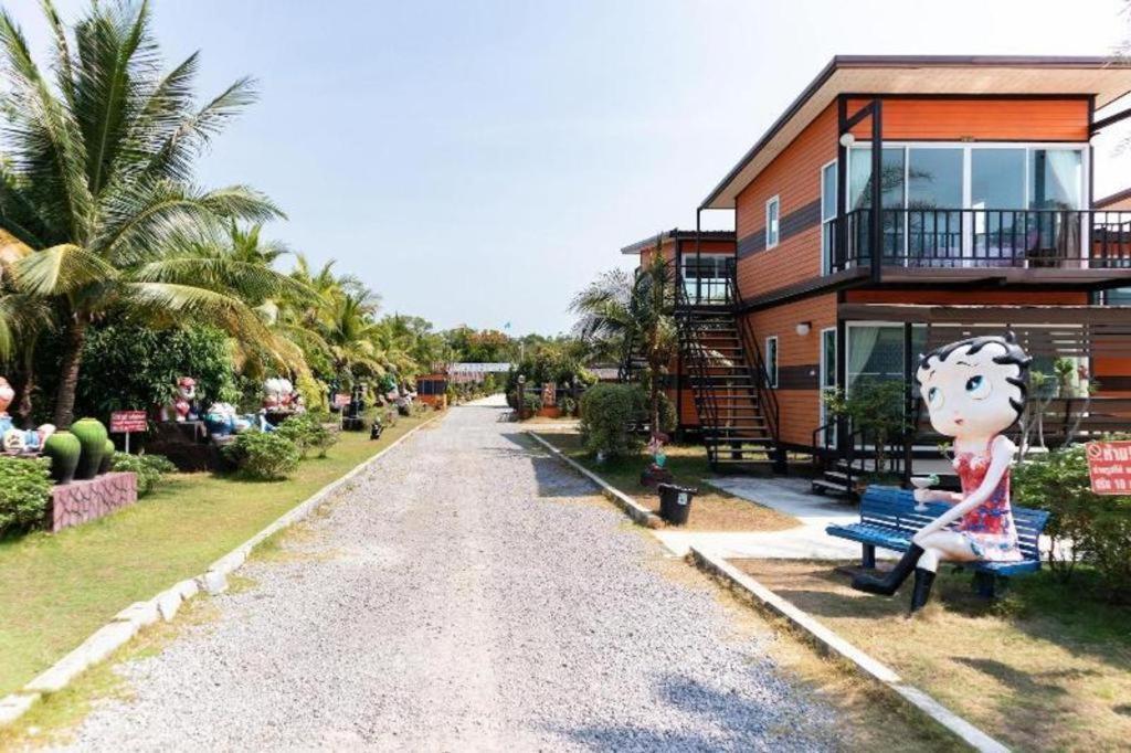 OYO 755 Rattana Resort Koh Lanta Exterior foto