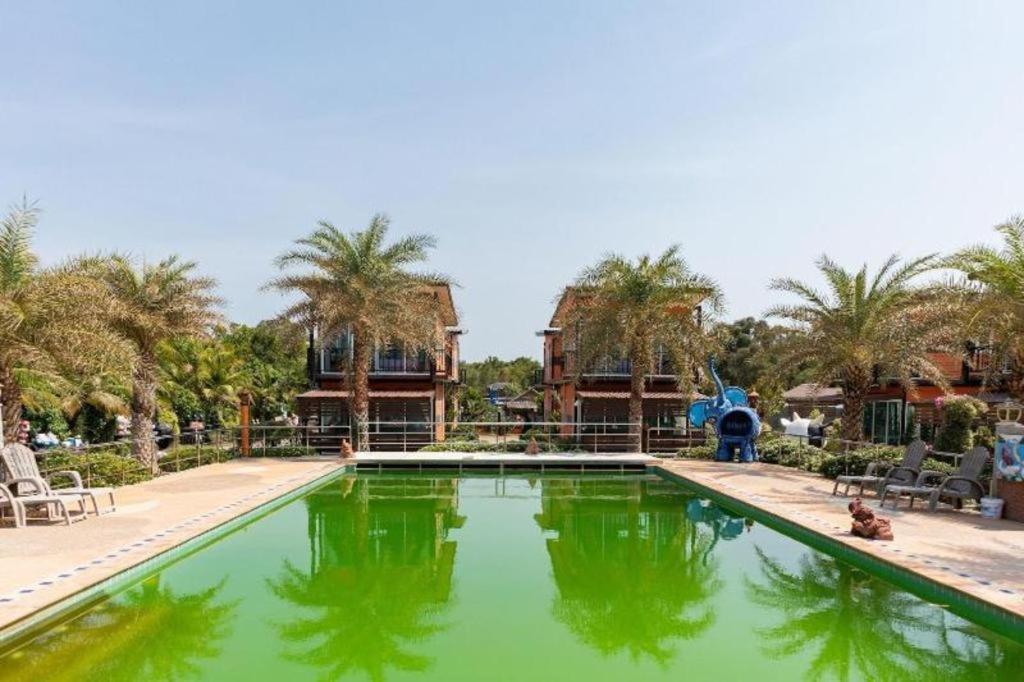 OYO 755 Rattana Resort Koh Lanta Exterior foto